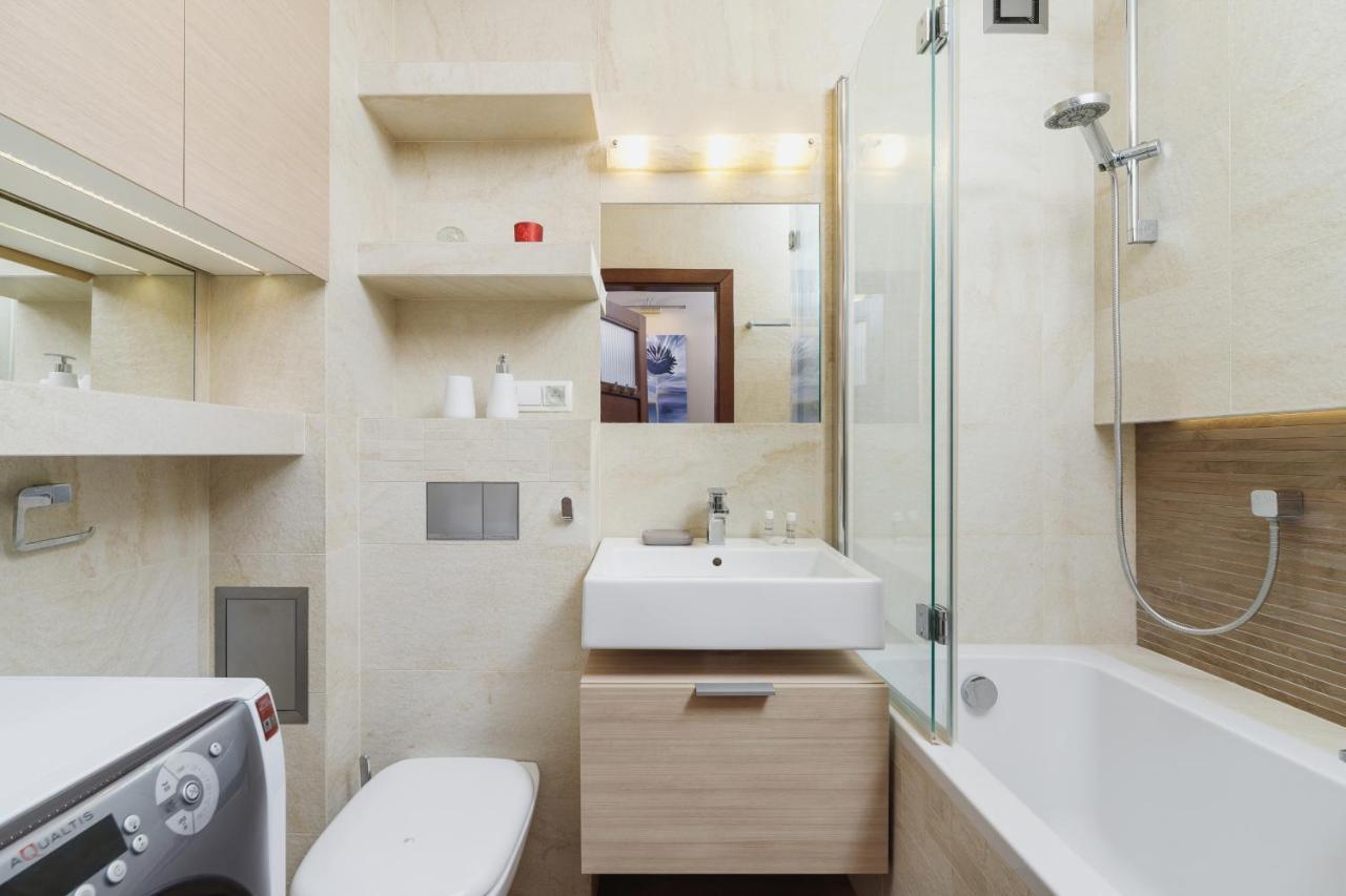 Apartments Obopolna Cracow By Noclegi Renters Krakow Exterior photo